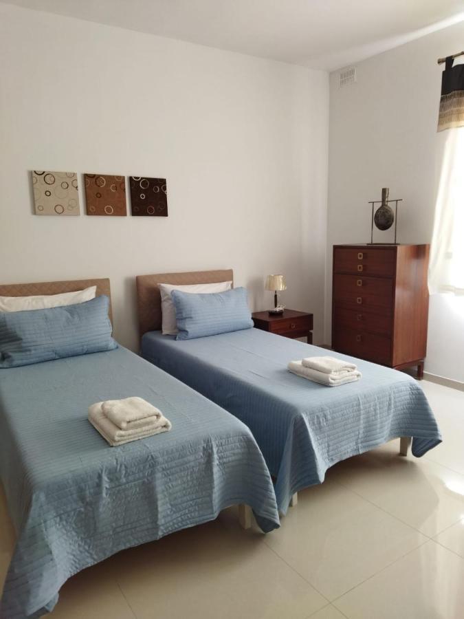 Centrally Located Bugibba Apartment - Seaside Comfort Bahía de San Pablo Exterior foto